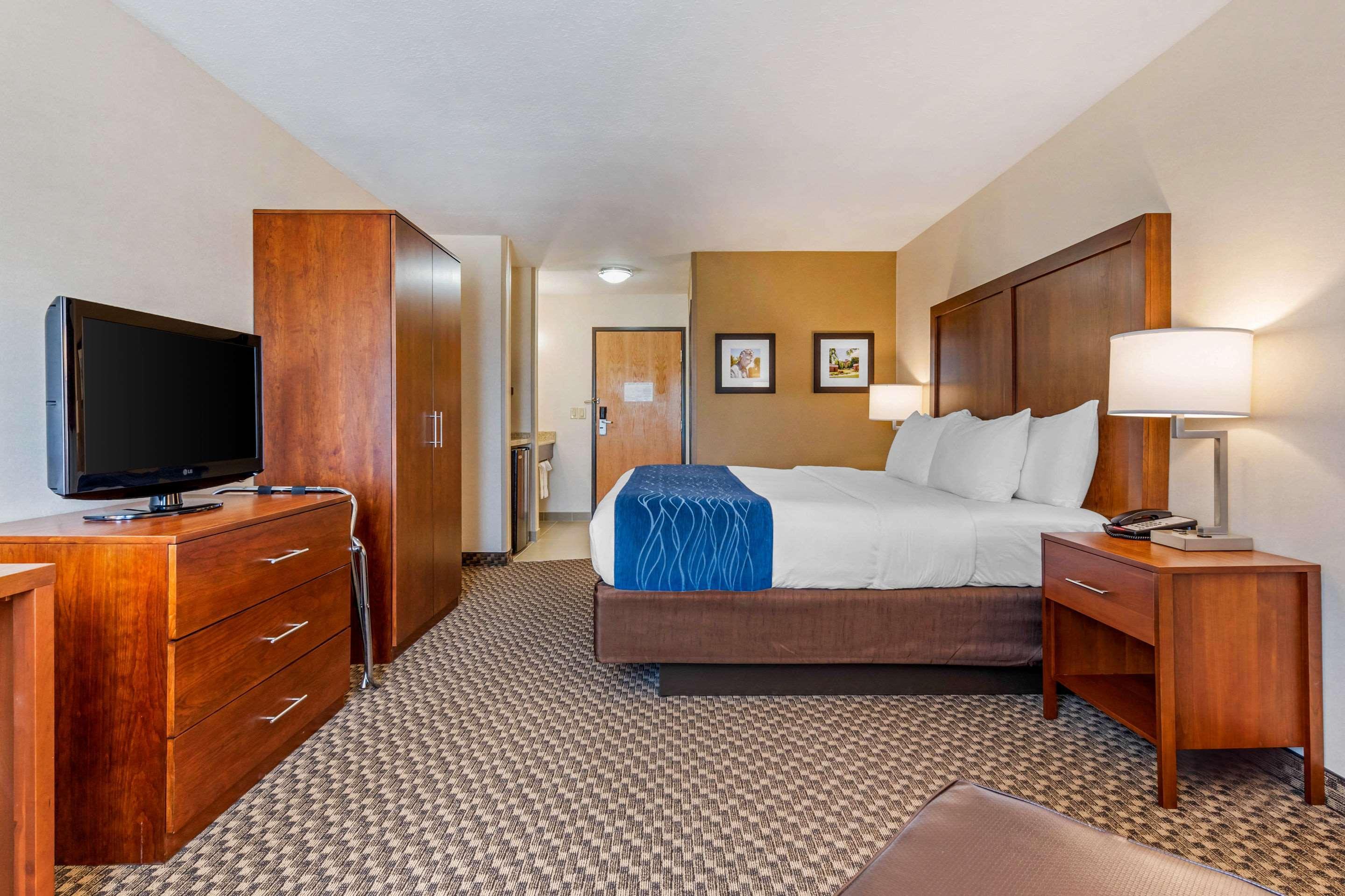 Comfort Inn & Suites Near Route 66 Lincoln Exteriér fotografie