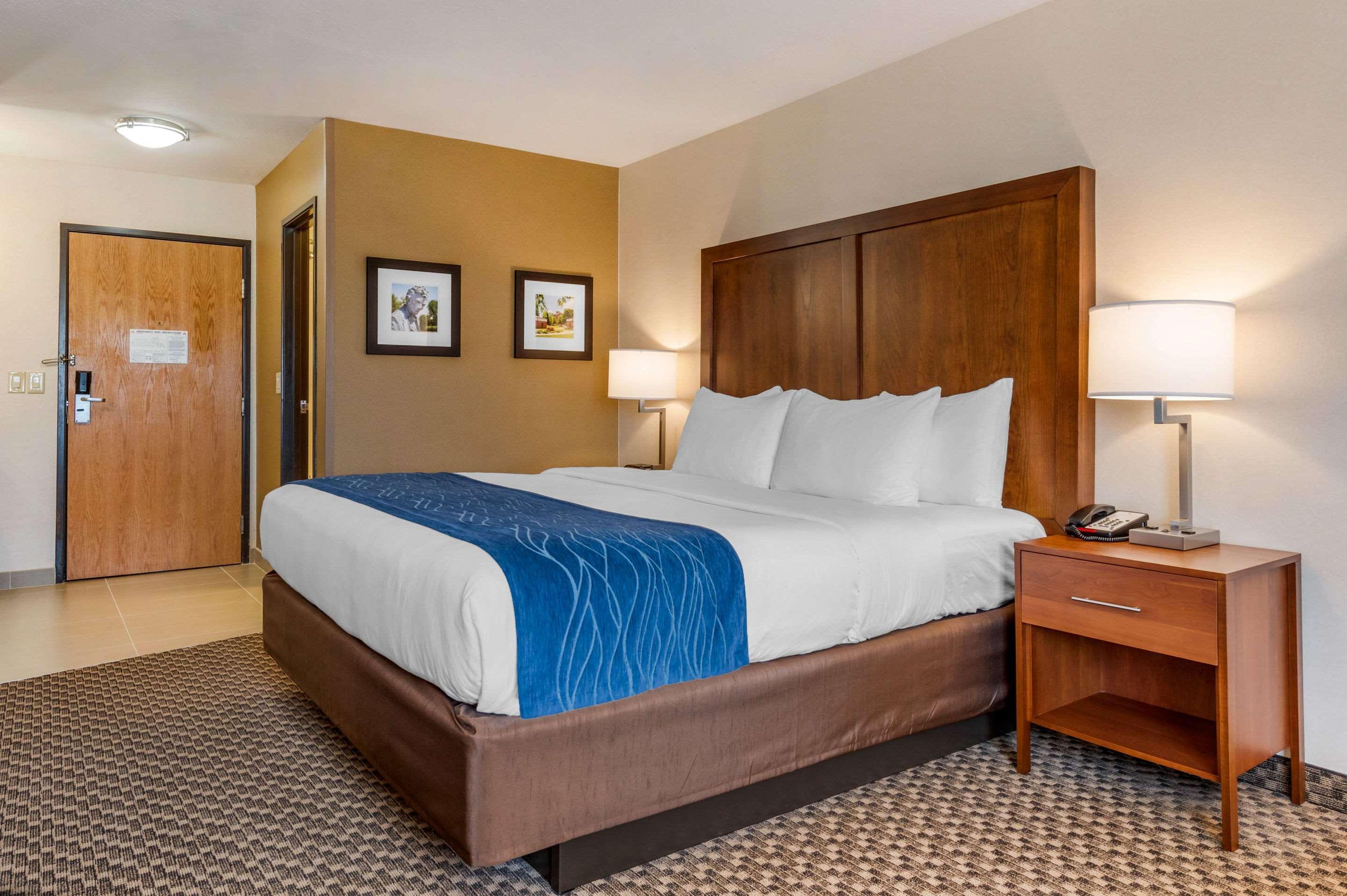 Comfort Inn & Suites Near Route 66 Lincoln Exteriér fotografie